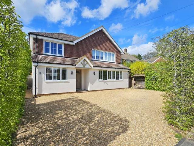 House for sale in Fole, Surrey