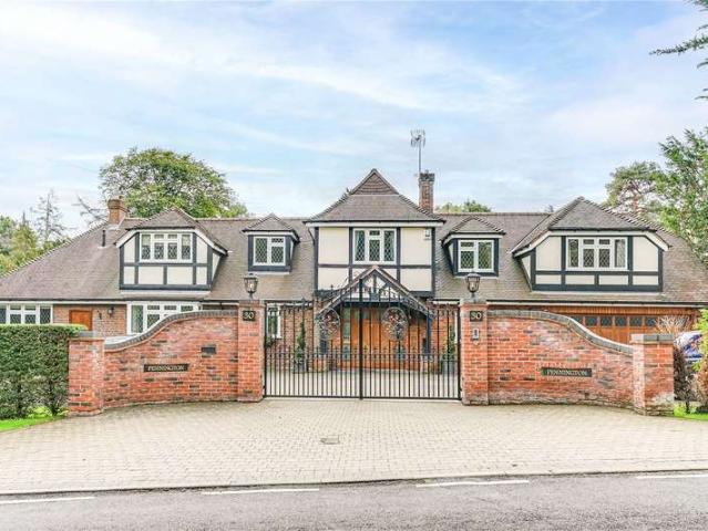 House for sale in Newgate Street, Welwyn Hatfield
