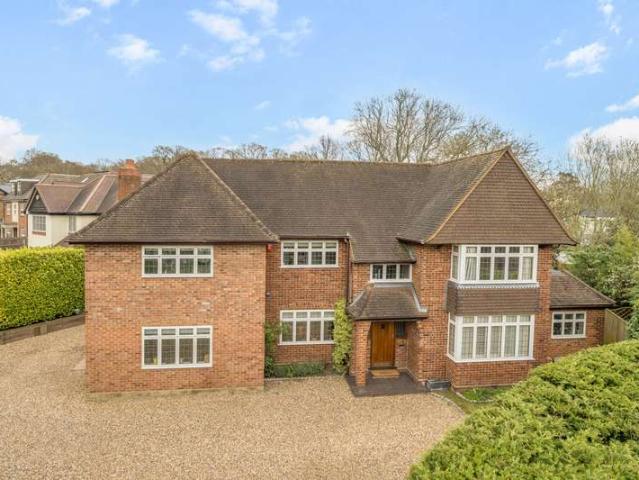 House for sale in Farnham Common, Buckinghamshire