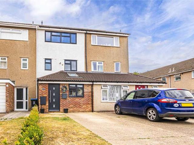 House for sale in Piccotts End, Dacorum