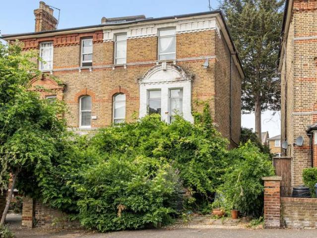 House for sale in London Borough of Ealing, Hanwell