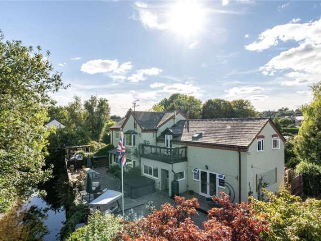 House for sale in Floodgates