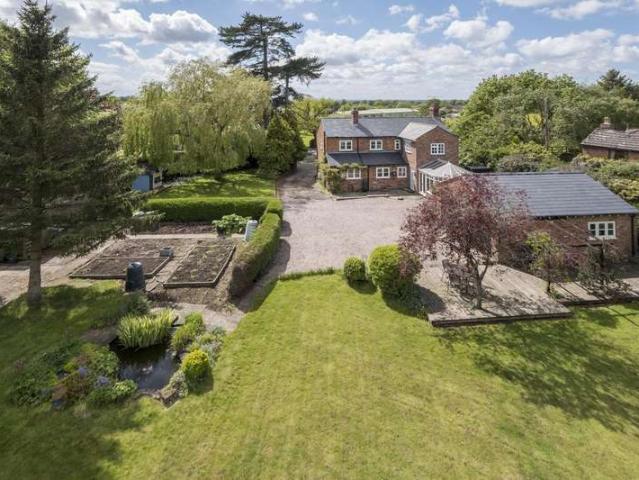 House for sale in Tarvin, Cheshire