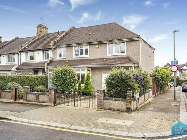 House for sale in North Finchley, Isle Of Man