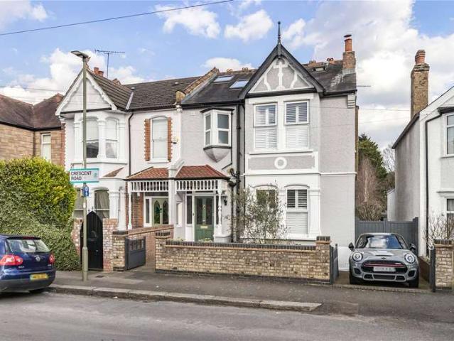 House for sale in East Barnet, Greater London