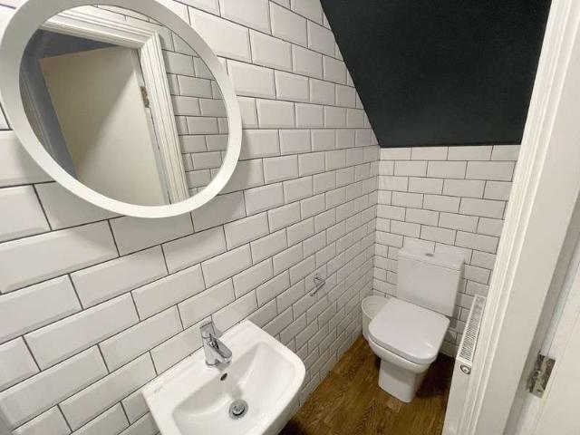 House for rent in Elm Park, Calderstones