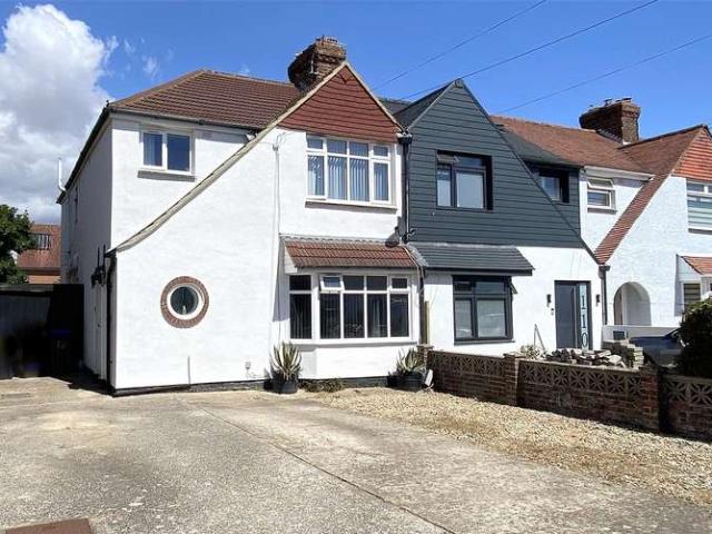 House for sale in Fishersgate, West Sussex