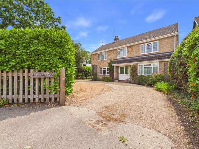 House for sale in Burghfield Common, West Berkshire