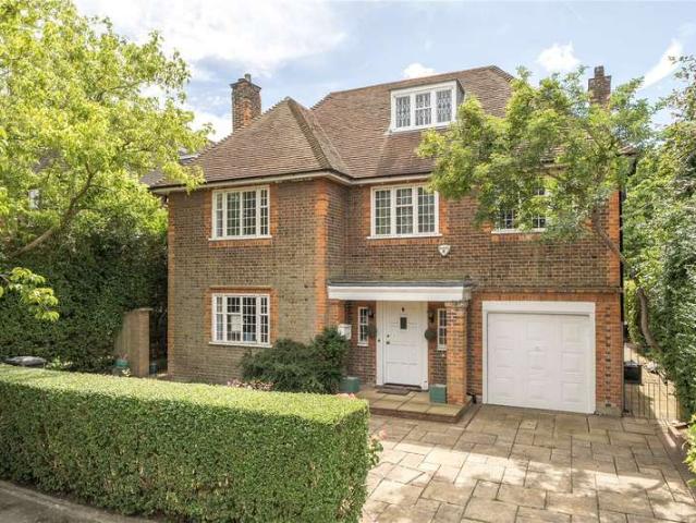 House for sale in Hampstead Garden Suburb, Greater London