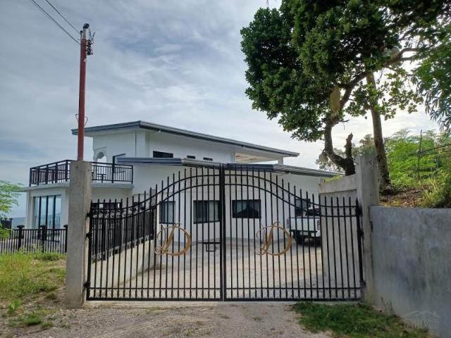 5 bedroom House and Lot for sale in Larena