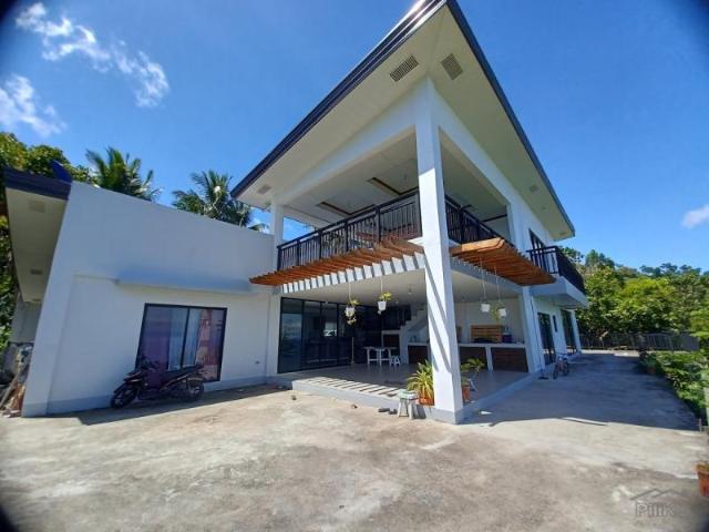 5 bedroom House and Lot for sale in Larena