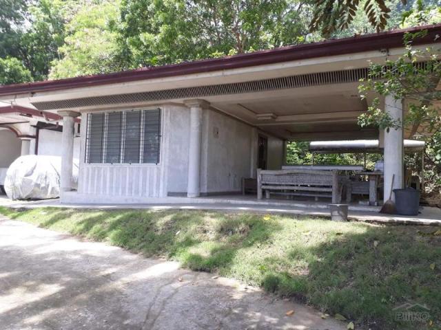 5 bedroom House and Lot for sale in Larena