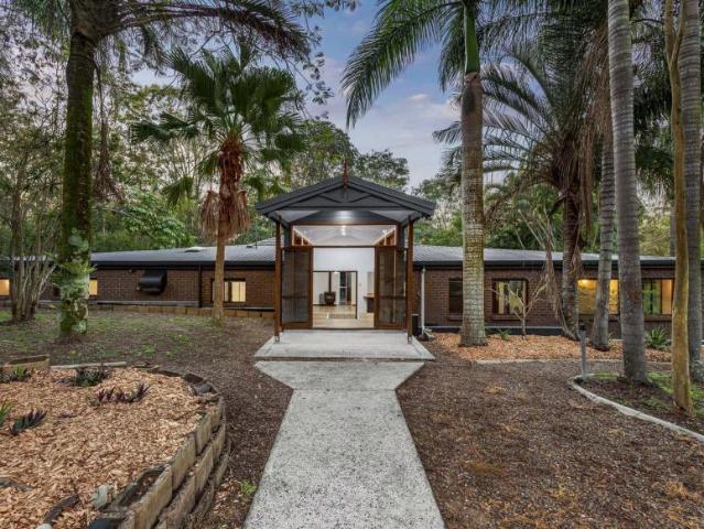 House for sale in Barellan Point, Greater Brisbane