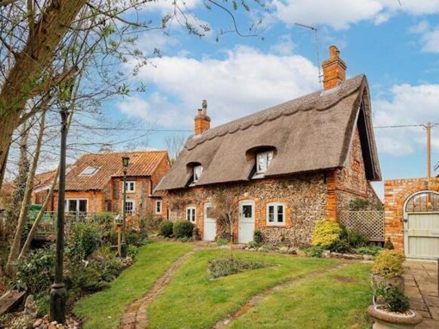 House for sale in Stody, Comers