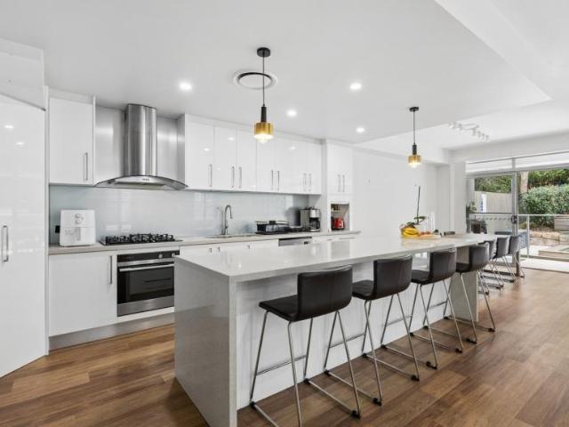 House for sale in Benowa, Gold Coast City