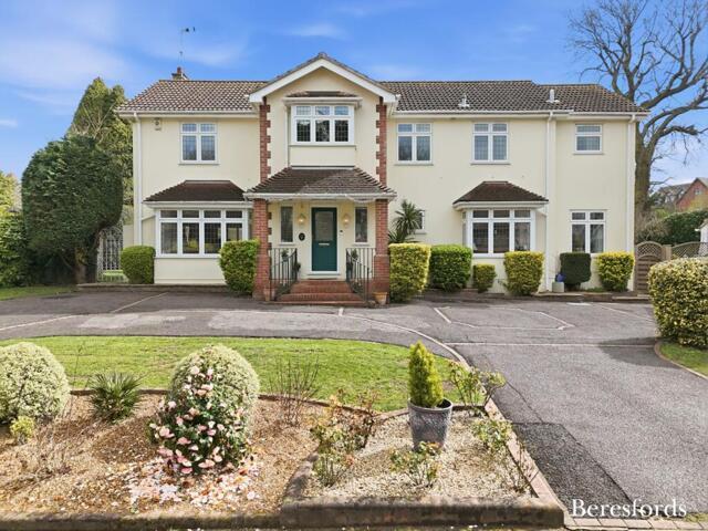 House for sale in Queens Park, Billericay