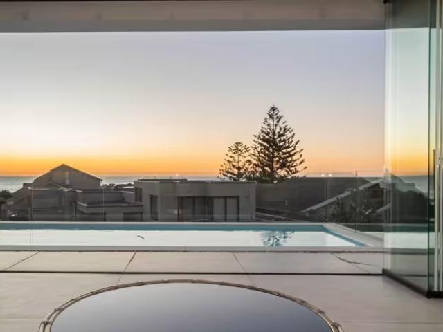 House for sale in Bloubergstrand, City of Cape Town