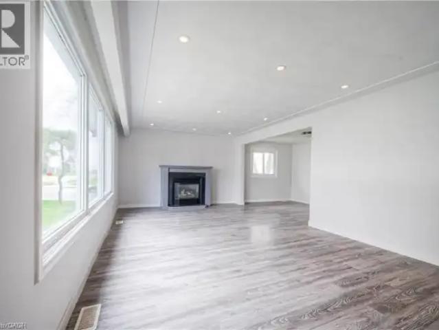 House for rent in Cambridge, Ontario