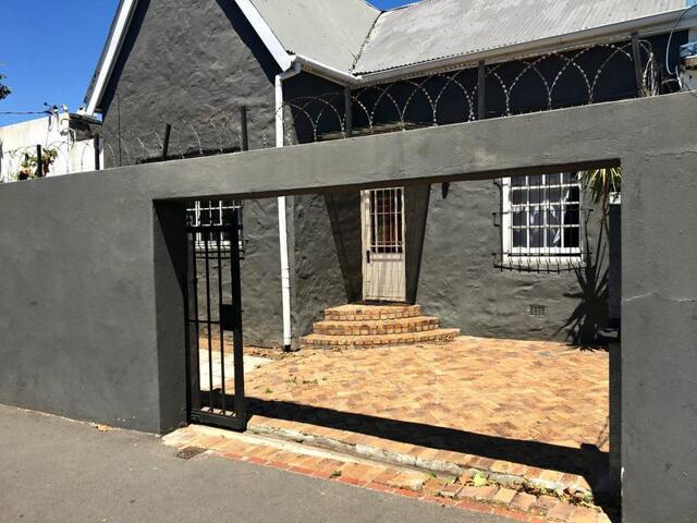 House for sale in Cape Town, Western Cape