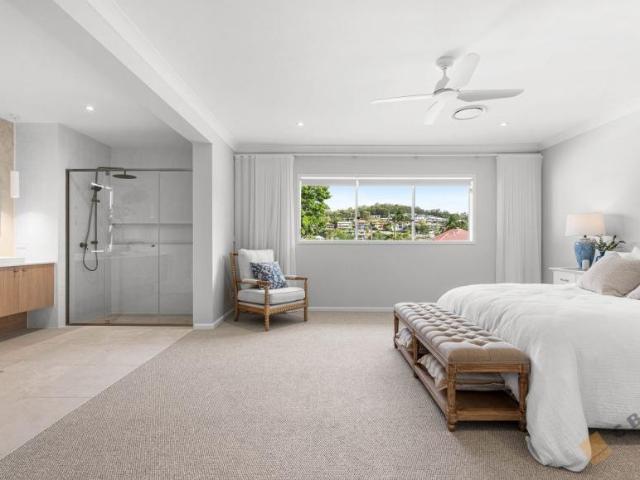 House for sale in Carina Heights, Greater Brisbane