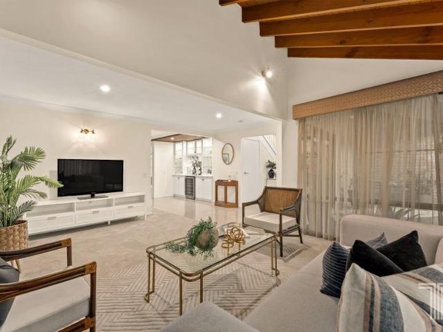 House for sale in Carindale, Greater Brisbane