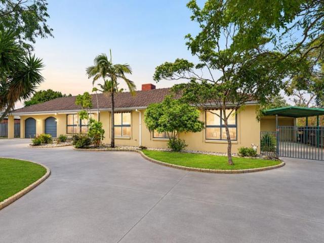 House for sale in Carrum Downs, Melbourne
