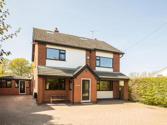 House for sale in Rossmore, Cheshire