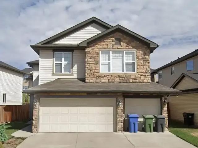 House for rent in Chestermere, Alberta
