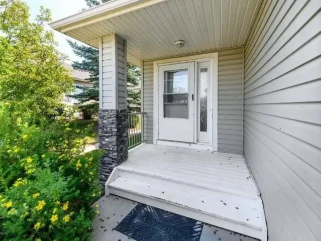 House for rent in The Cove, Chestermere