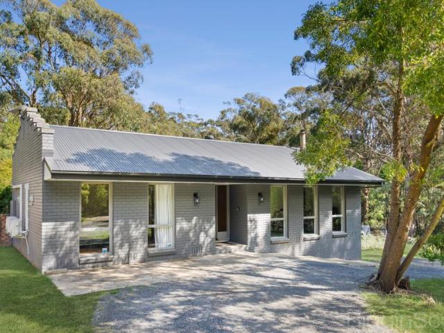 House for sale in Little Hampton, Daylesford