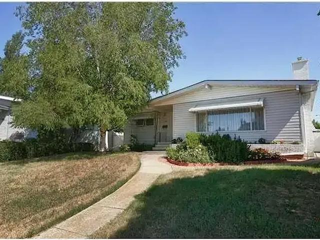 House for rent in Wedgewood, Alberta