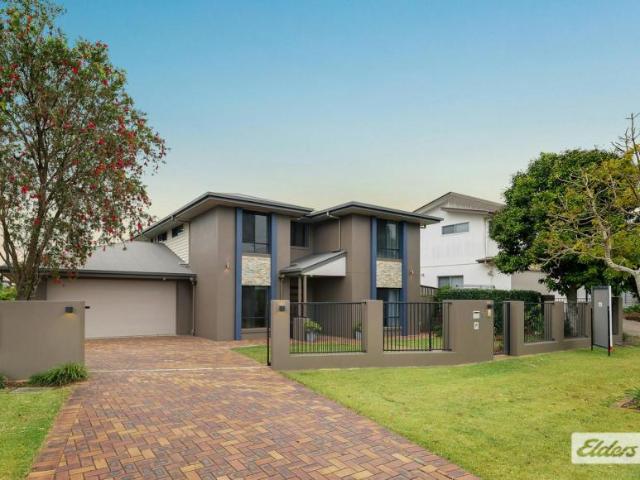 House for sale in Eight Mile Plains, Greater Brisbane