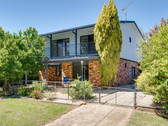 House for sale in Eskdale, Victoria