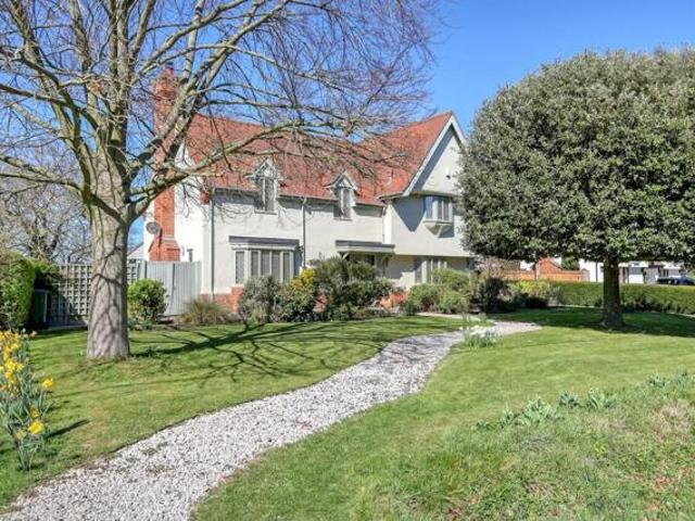 House for sale in Felsted, Felsted