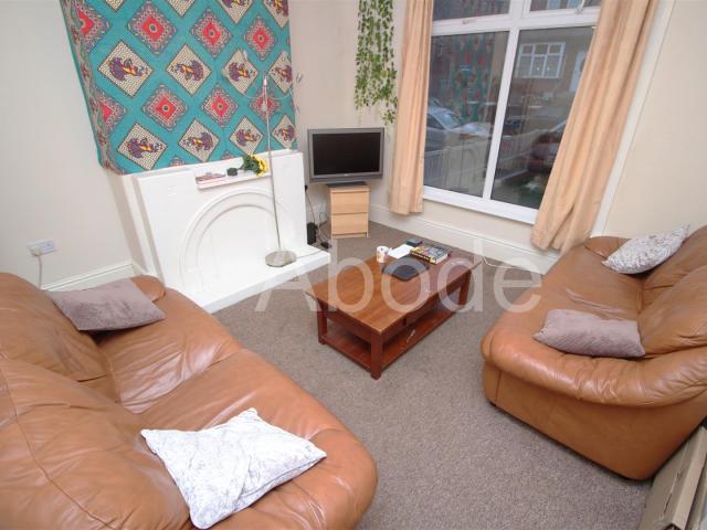 House for rent in Hyde Park, West Yorkshire
