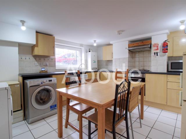 House for rent in Hyde Park, West Yorkshire