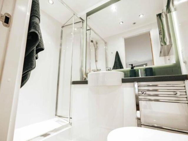 Flat for rent in Paradise, Lancashire