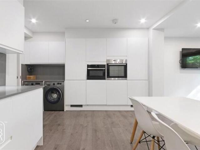 House for rent in Cat Hill