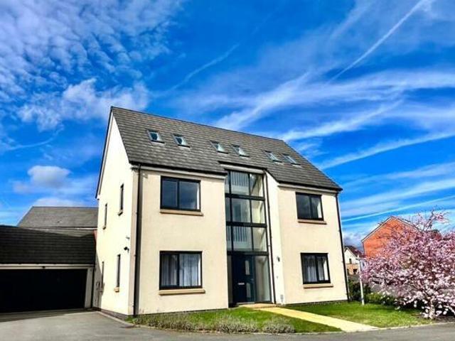House for rent in The Heath, Beamhurst
