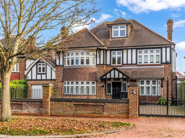House for rent in Winchmore Hill, Palmers Green