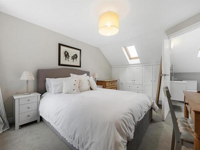 House for rent in Tooting Graveney, Greater London