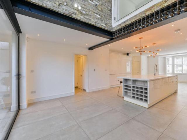 House for rent in Cat Hill