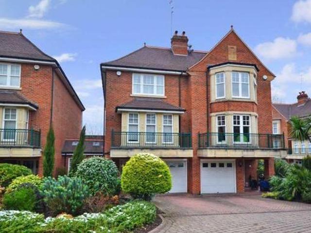 House for sale in Hertfordshire