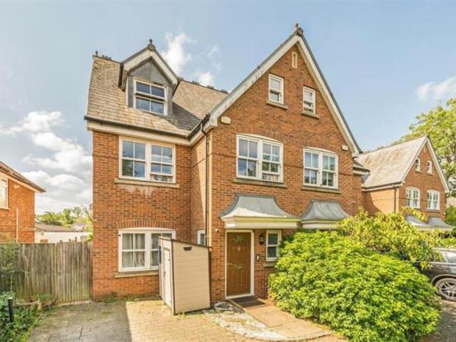 House for rent in Teddington, Greater London