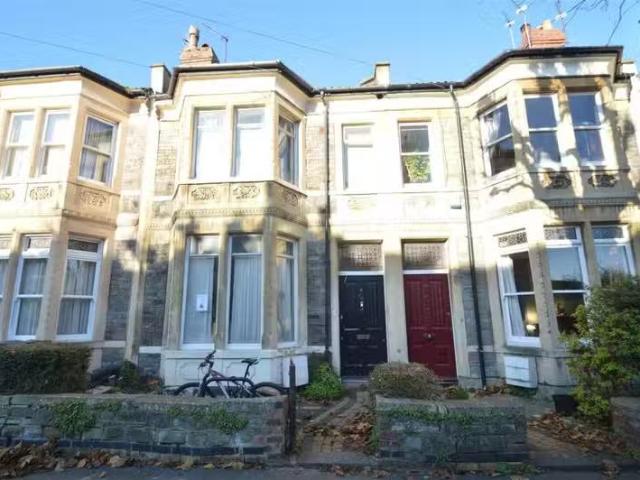 House for rent in Calderstones