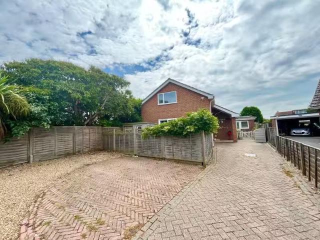 House for rent in Wick, Bournemouth