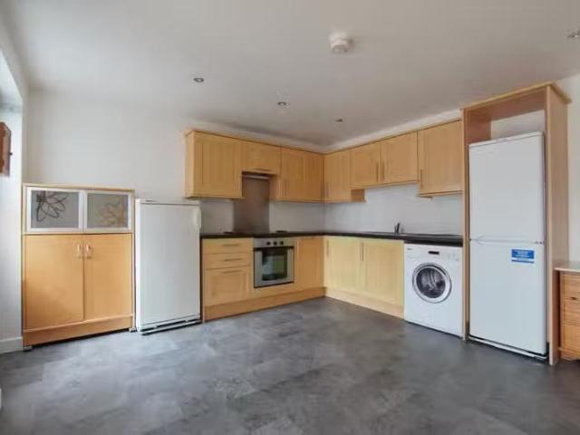 House for rent in Southfields, Greater London