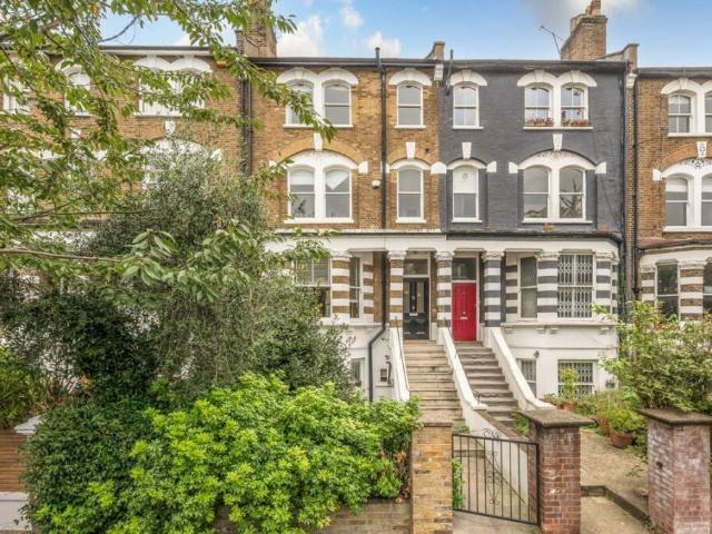 House for rent in North Kensington