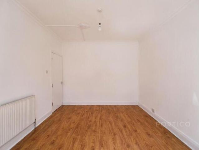 House for rent in Cat Hill