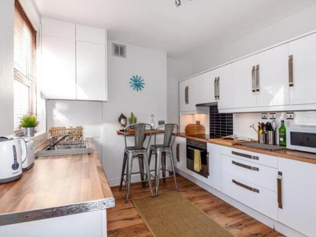 House for rent in Cat Hill